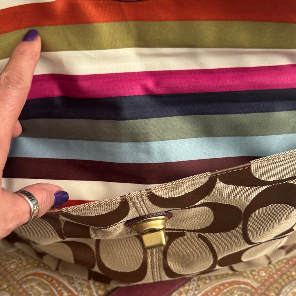 Coach Hampton
Signature Laptop Briefcase - Picture 3 of 14